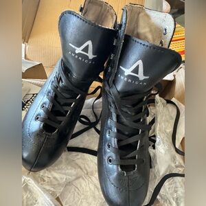 American Athletic Black Ice Skate-SZ 7